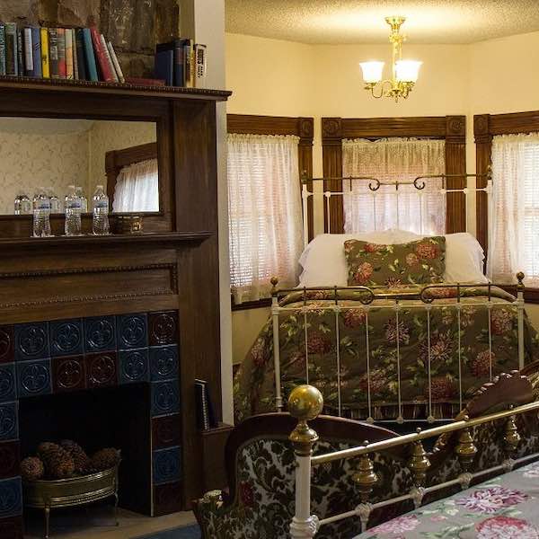 Castle Marne | Tower Room